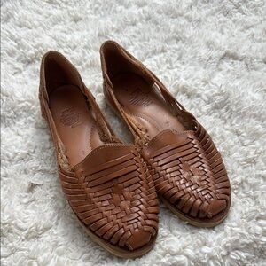 Espiritu Women's Brown Leather Huarache Shoes